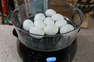 Making Perfect Hard Boiled Egg