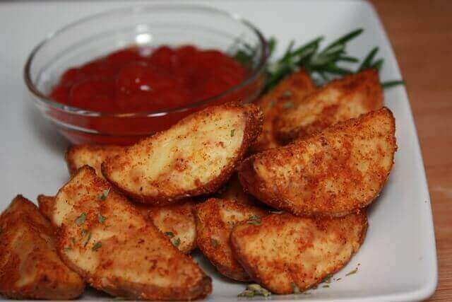 Seasoned Baked Potato Wedges