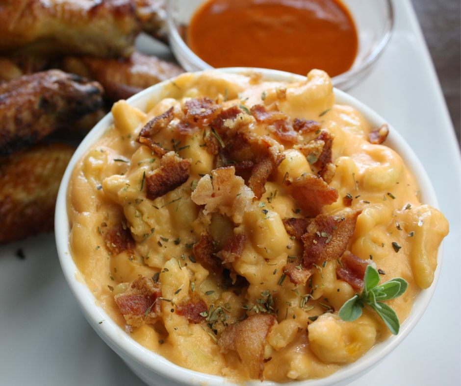 Mac n Cheese with Wings